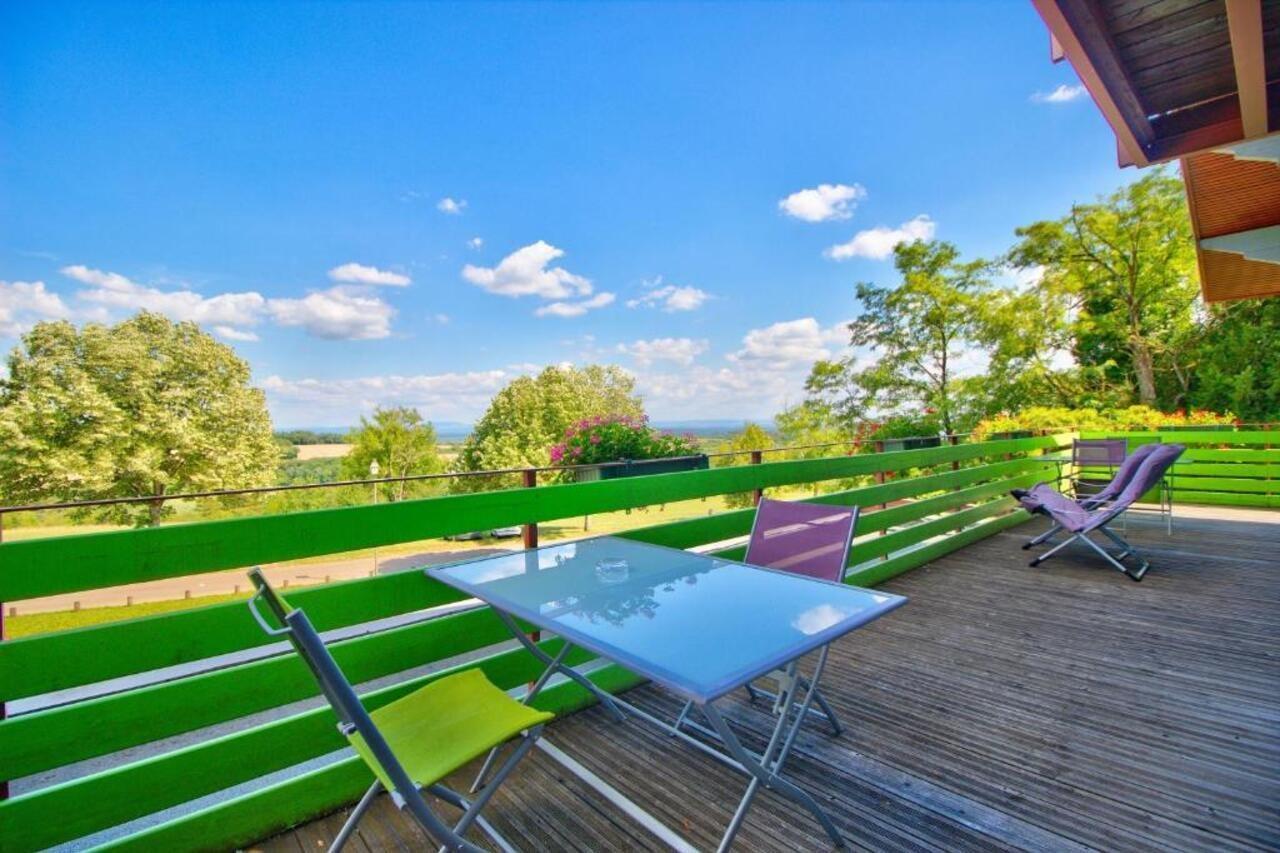 Logis Hotel Restaurant Le Chalet Du Mont Roland Sampans Bagian luar foto